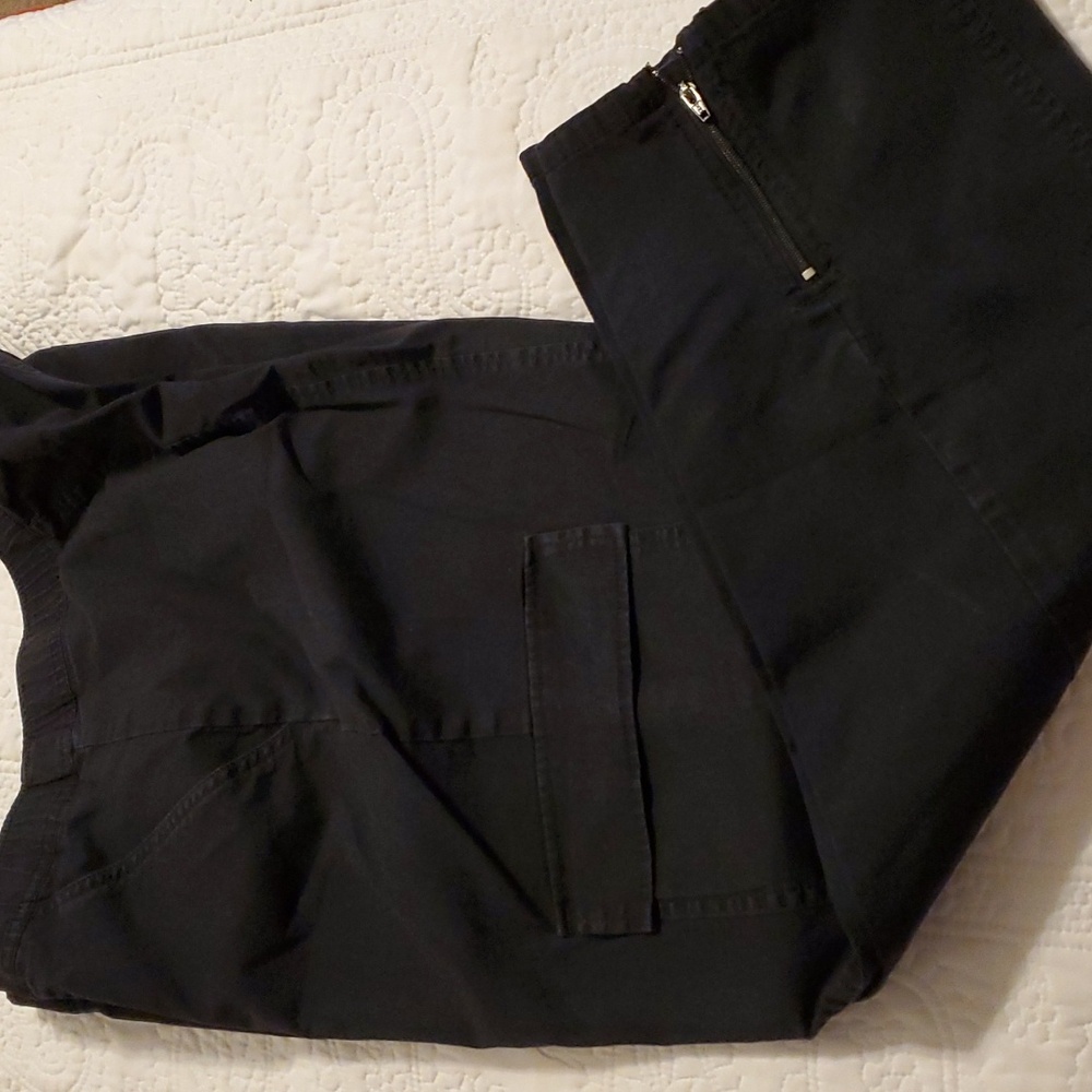 Chico's  Women's Capri   Black Size 2 L-12